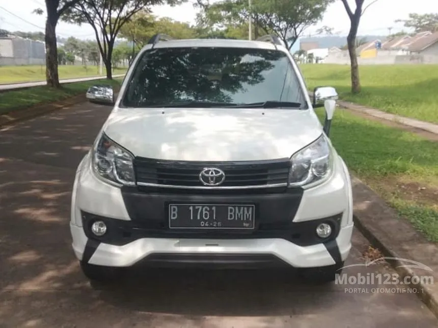 Jual Mobil Toyota Rush 2015 TRD Sportivo 1.5 di Jawa Barat Automatic SUV Putih Rp 155.000.000