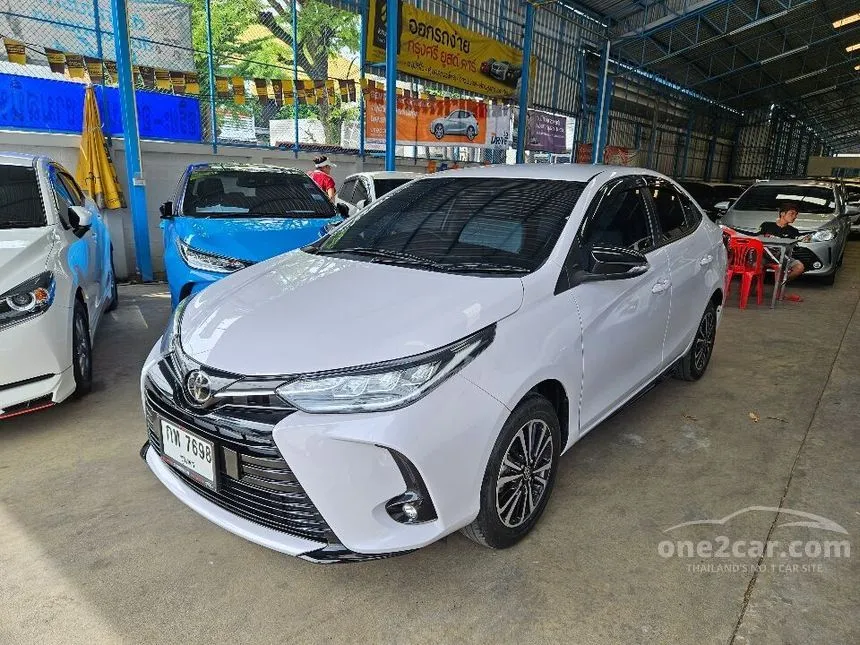 2021 Toyota Yaris Ativ Play Sport Premium Sedan