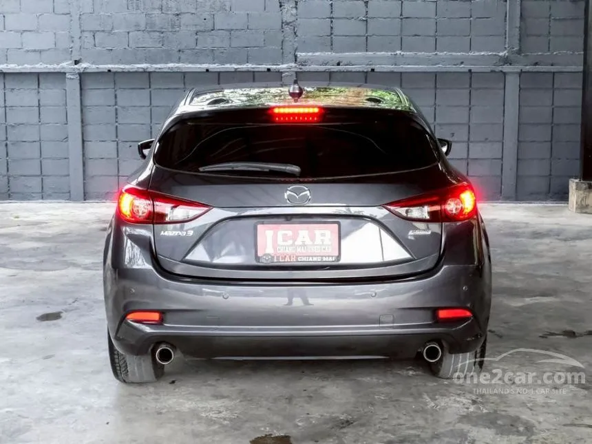 2017 Mazda 3 S Sports Hatchback