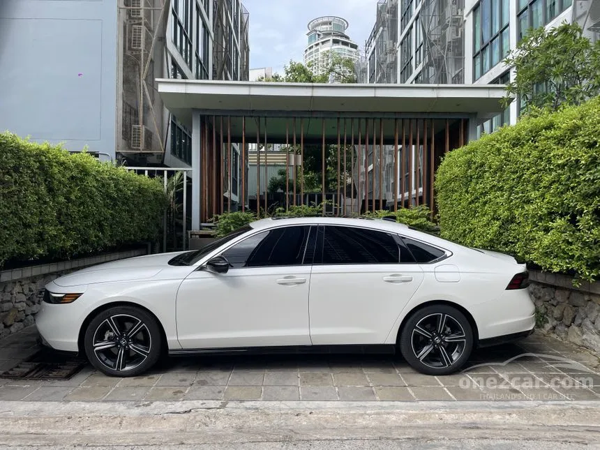2025 Honda ACCORD e:HEV RS Sedan