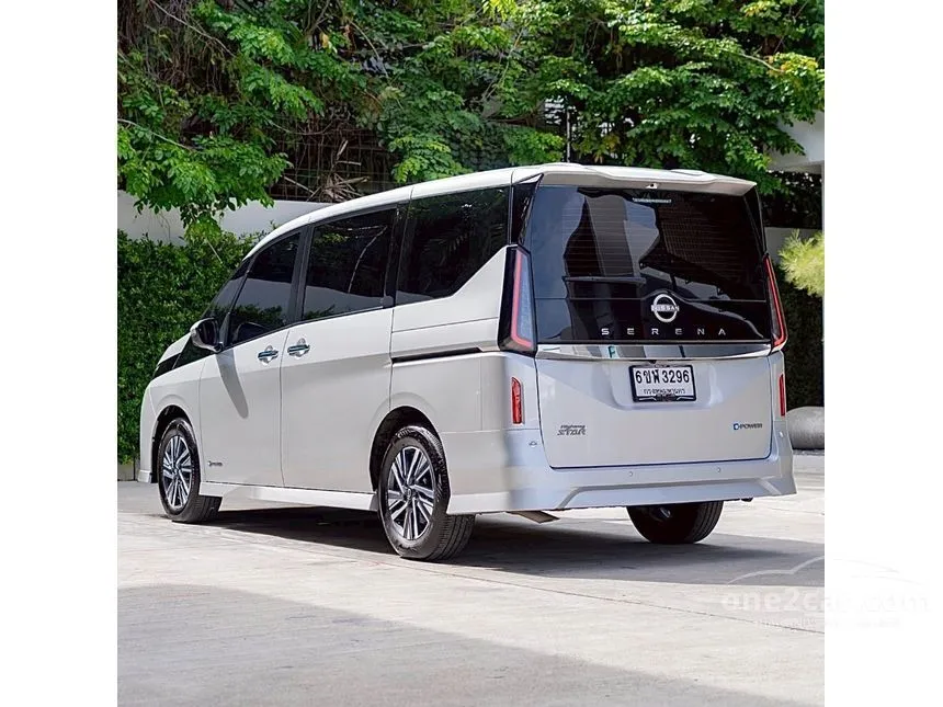 2025 Nissan SERENA e-Power Highway Star Van