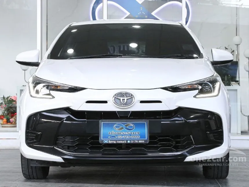2024 Toyota YARIS Sport Hatchback