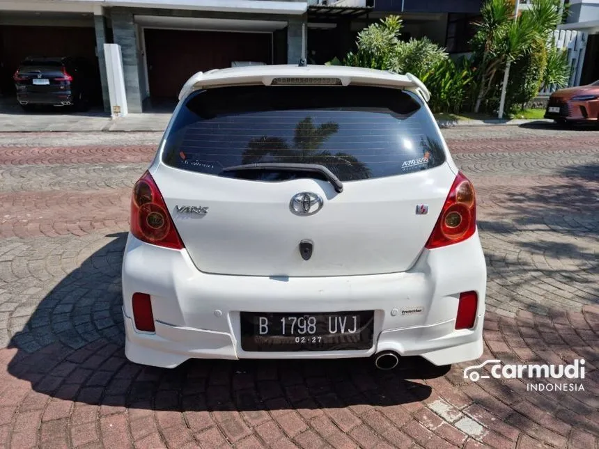 2012 Toyota Yaris S Hatchback