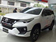 Promo Lebaran Toyota VRZ TRD