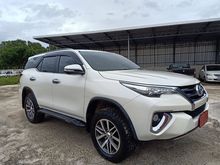 2015 Toyota Fortuner 2.8 (ปี 15-18) V 4WD Wagon AT