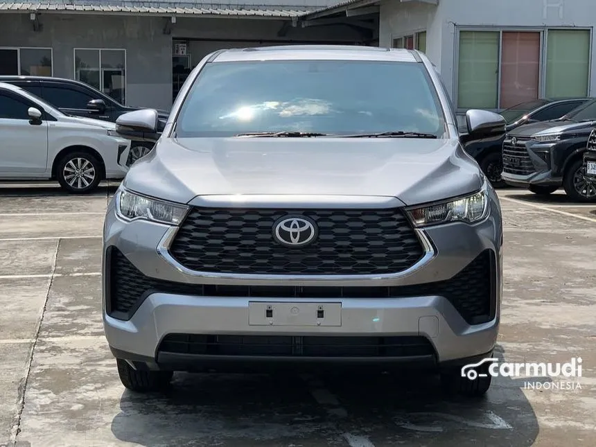 2025 Toyota Kijang Innova Zenix V HV (Non Premium Color) MPV