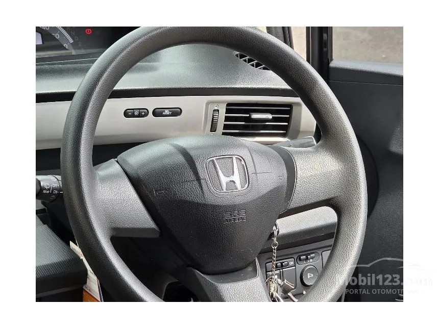 2013 Honda Freed S MPV