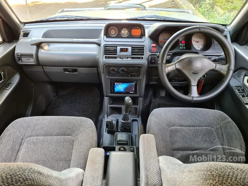 1995 Mitsubishi Pajero V6 SUV