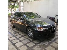 2016 BMW 320i 2.0 Sport Sedan
