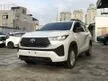 Jual Mobil Toyota Kijang Innova Zenix 2024 V 2.0 di Kalimantan Selatan Automatic Wagon Putih Rp 448.600.000