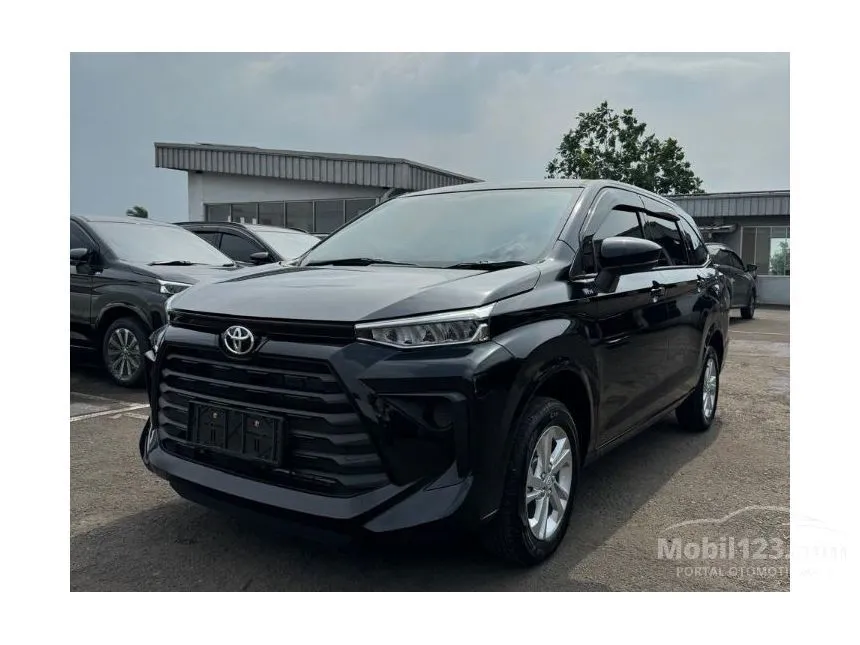 Jual Mobil Toyota Avanza 2024 E 1.3 di Banten Manual MPV Hitam Rp 212.100.000