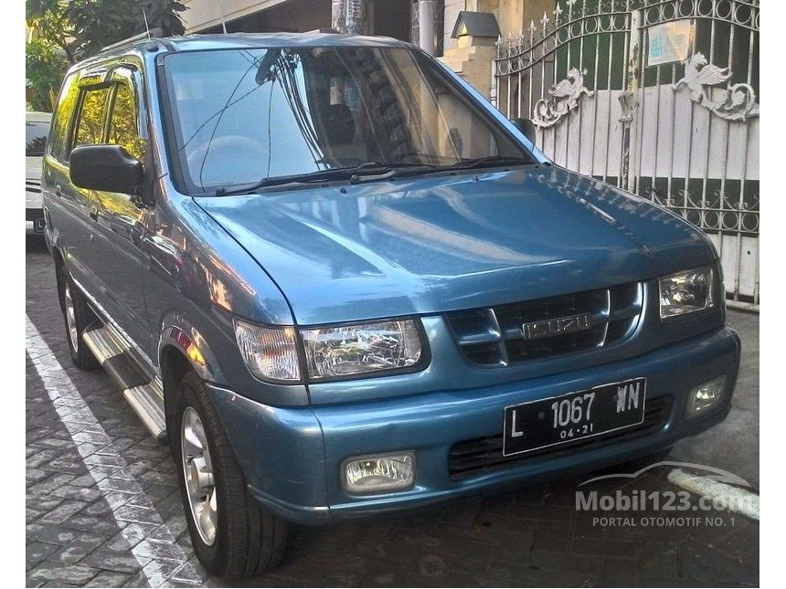 Jual Mobil  Isuzu  Panther  2003 LS  Hi Grade 2 5 di Jawa 