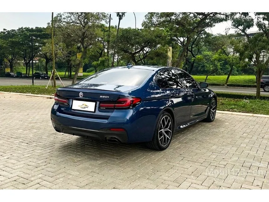 2023 BMW 520i M Sport Sedan