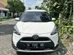Jual Mobil Toyota Sienta 2016 V 1.5 di Jawa Timur Manual MPV Putih Rp 160.000.000
