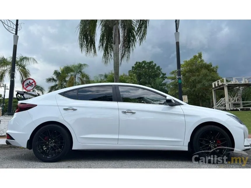 2019 Hyundai Elantra Executive Sedan