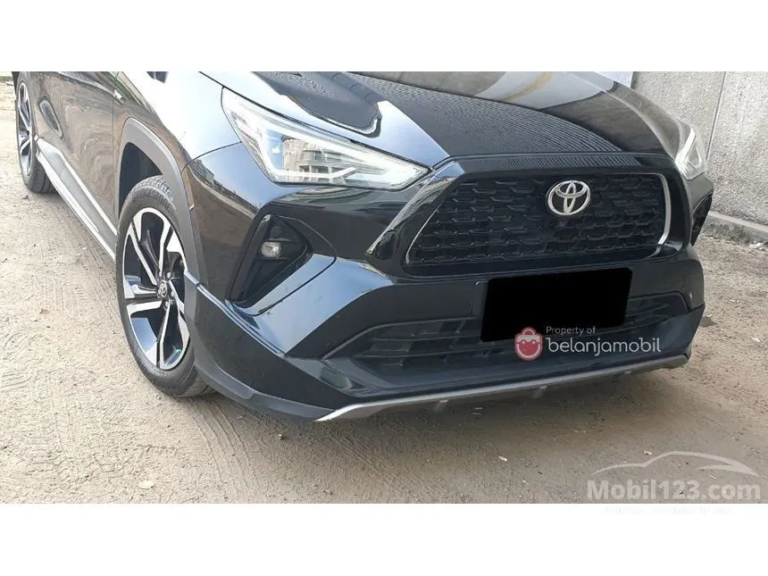 2023 Toyota Yaris Cross S HV (Premium colour) SUV