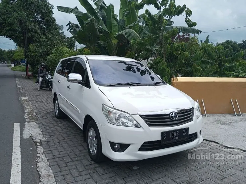 Jual Mobil Toyota Kijang Innova 2012 E 2.5 di Jawa Timur Manual MPV Putih Rp 197.000.000