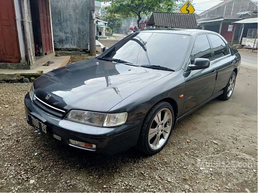 1994 Honda Accord Manual Sedan