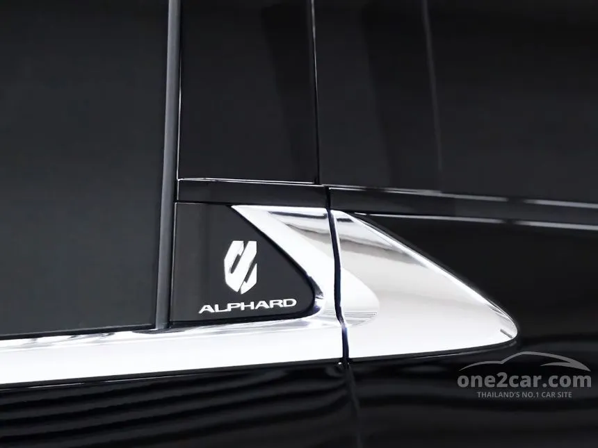 2026 Toyota ALPHARD HEV Luxury Van