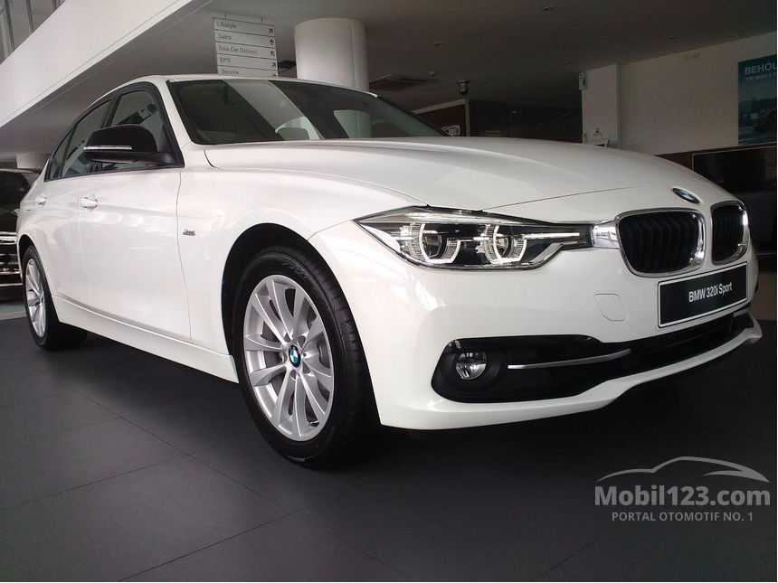 Jual Mobil Bmw 320i 2016 Sport 2 0 Di Dki Jakarta Automatic Sedan Marun Rp 645 000 000 3755397 Mobil123 Com
