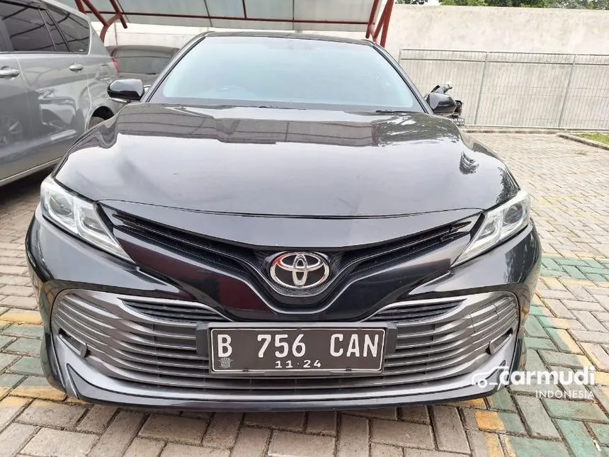 2019 Toyota Camry V Sedan