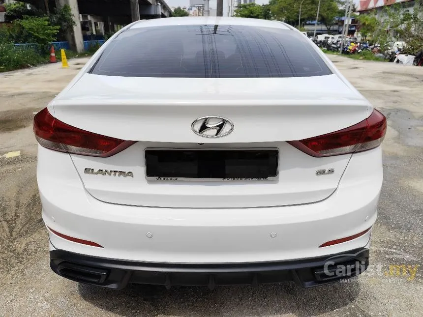 2017 Hyundai Elantra Dynamic Sedan