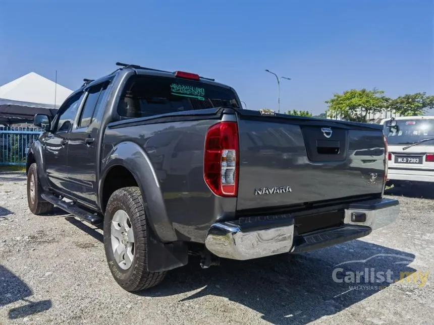 2013 Nissan Navara Calibre Dual Cab Pickup Truck