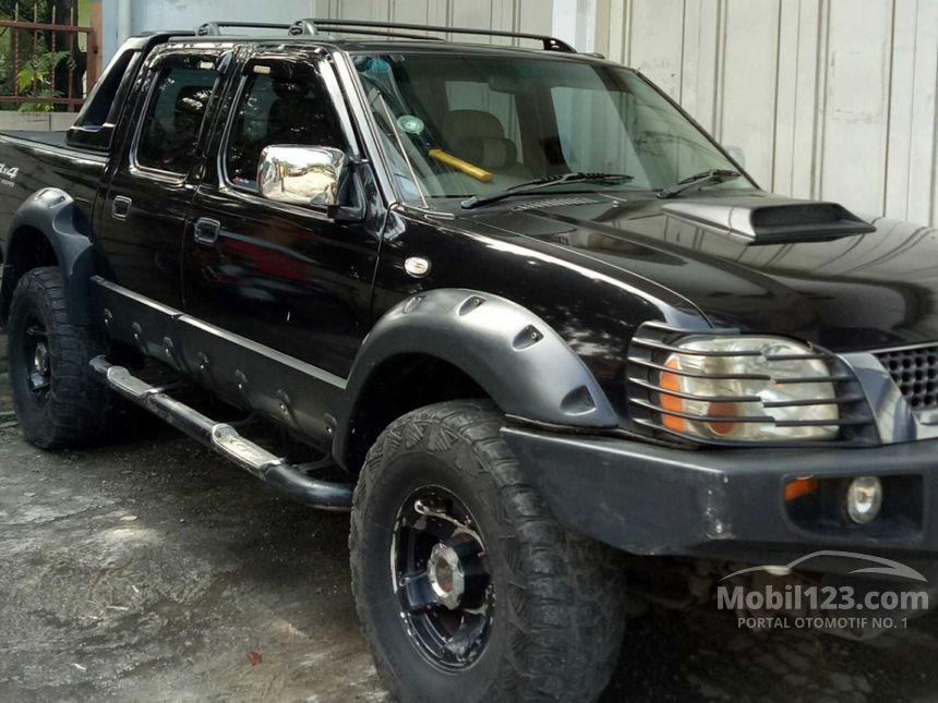 Jual Mobil Nissan Frontier 2005 3.0 Manual 3.0 di Jawa 