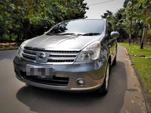 2010 Nissan Grand Livina 1.5 XV Ultimate AT abu2 DP 5jt siap pakai