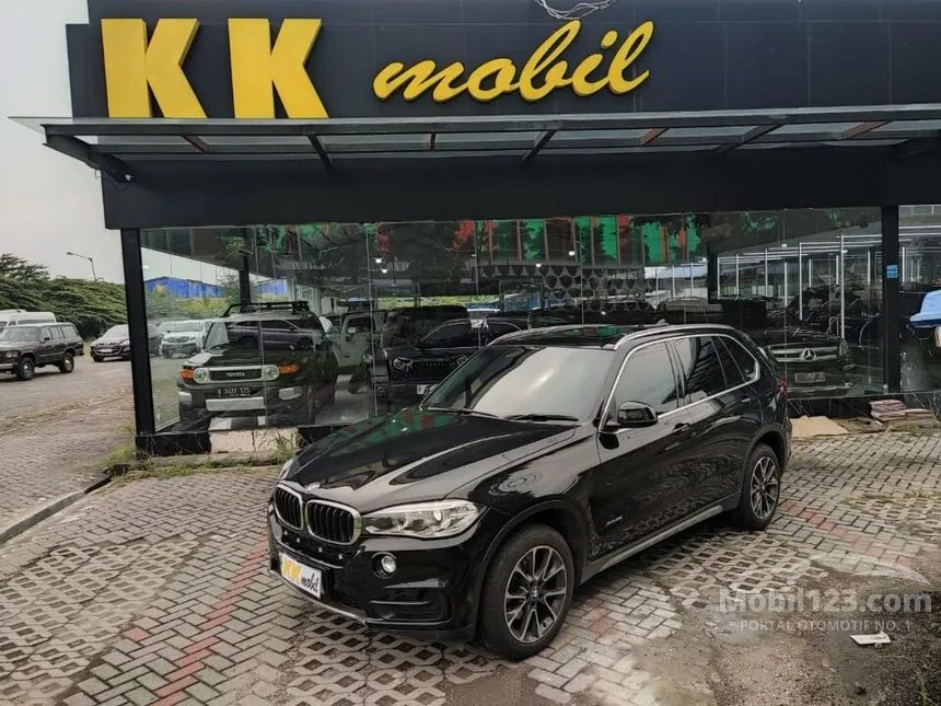 Jual Mobil BMW X5 2015 xDrive35i xLine 3.0 di Jawa Timur Automatic SUV Hitam Rp 488.000.000