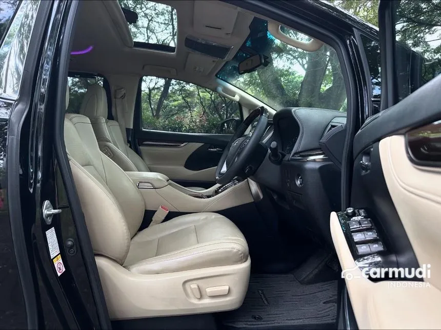 2016 Toyota Alphard G MPV