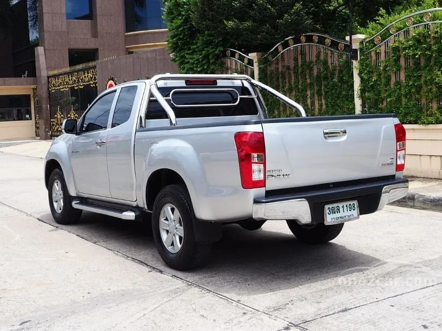 2014 Isuzu D-MAX Hi-Lander Z Space Cab Pickup