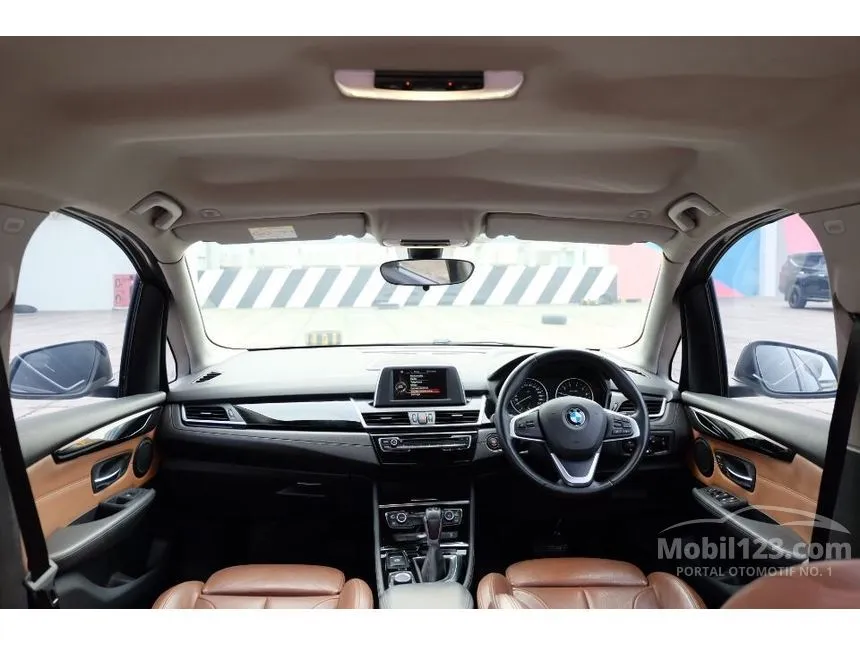 2016 BMW 218i Sport Line Hatchback