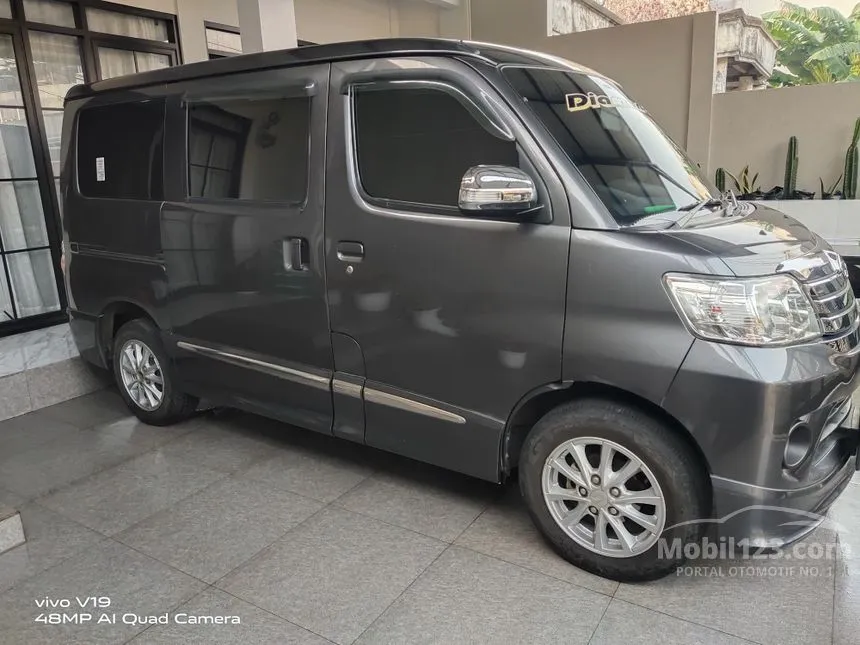 2020 Daihatsu Gran Max Mini Bus D PS Van