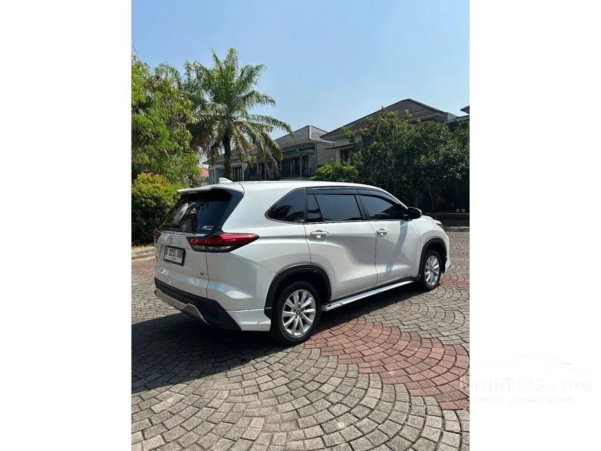 2023 Toyota Kijang Innova Zenix V (Premium Color) MPV