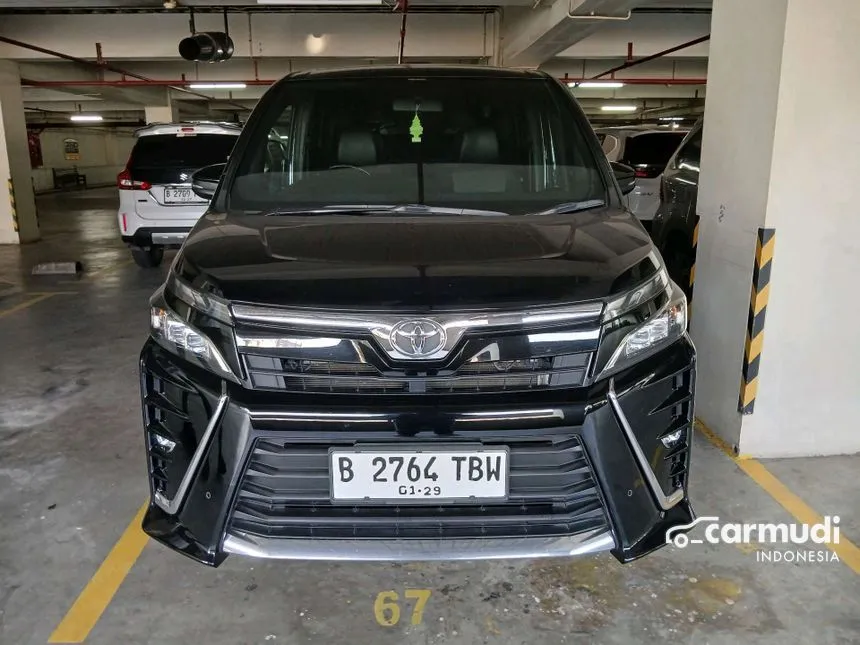 Jual Mobil Toyota Voxy 2017 2.0 di DKI Jakarta Automatic Wagon Hitam Rp 325.000.000