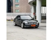 2017 Mercedes-Benz E250 2.0 Avantgarde CKD Sedan