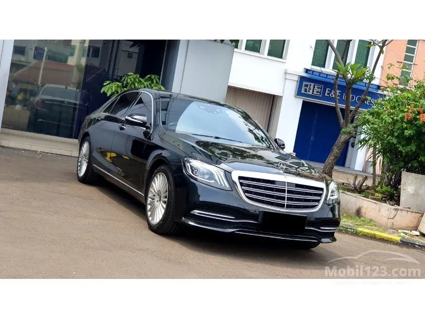 2018 Mercedes-Benz S450L Sedan