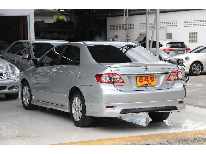 2013 Toyota Corolla Altis E Sedan