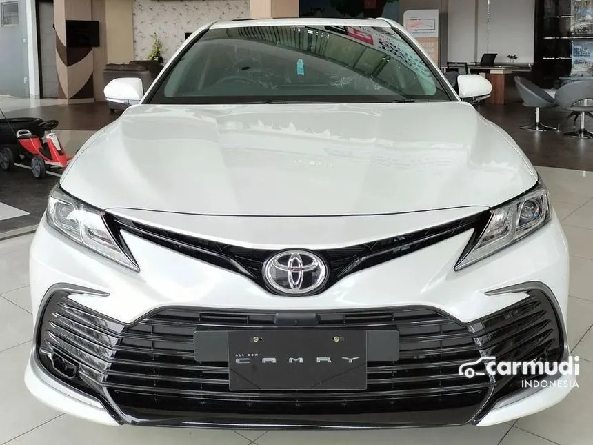 Jual Mobil Toyota Camry 2024 V 2.5 di DKI Jakarta Automatic Sedan Putih Rp 782.400.000