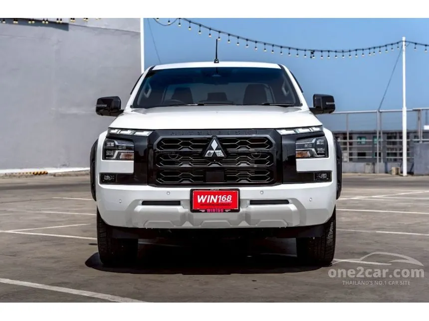 2025 Mitsubishi TRITON Plus Black Edition Pickup
