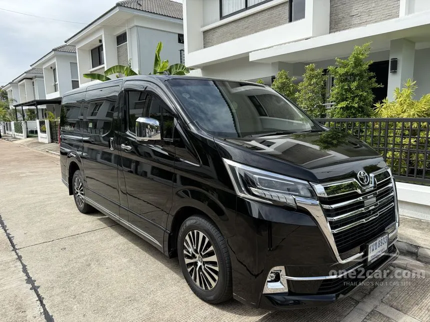 2021 Toyota Majesty Grande Van