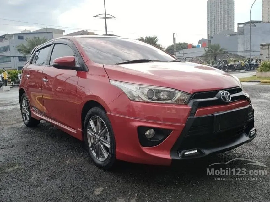 Jual Mobil Toyota Yaris 2014 TRD Sportivo 1.5 di Jawa Barat Automatic Hatchback Orange Rp 159.000.000