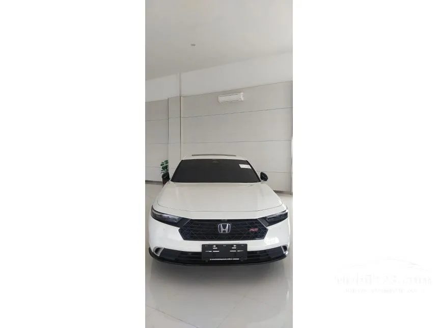 Jual Mobil Honda Accord 2023 RS e:HEV 2.0 di DKI Jakarta Automatic Sedan Putih Rp 200.000.000