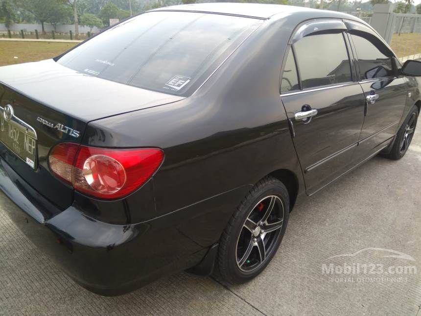 2004 Toyota Corolla Altis G Sedan