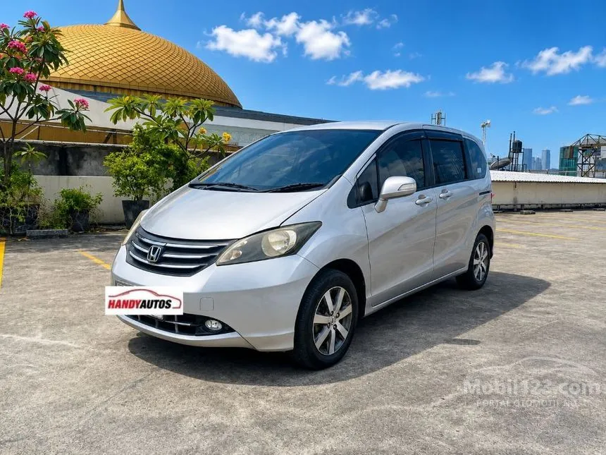 2011 Honda Freed Power Sliding Door MPV