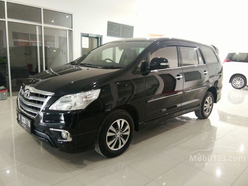 Jual Mobil Toyota Kijang Innova 2015 V 2.0 di Jawa Barat 