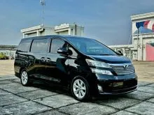 2011 Toyota Vellfire 2.4 V MPV