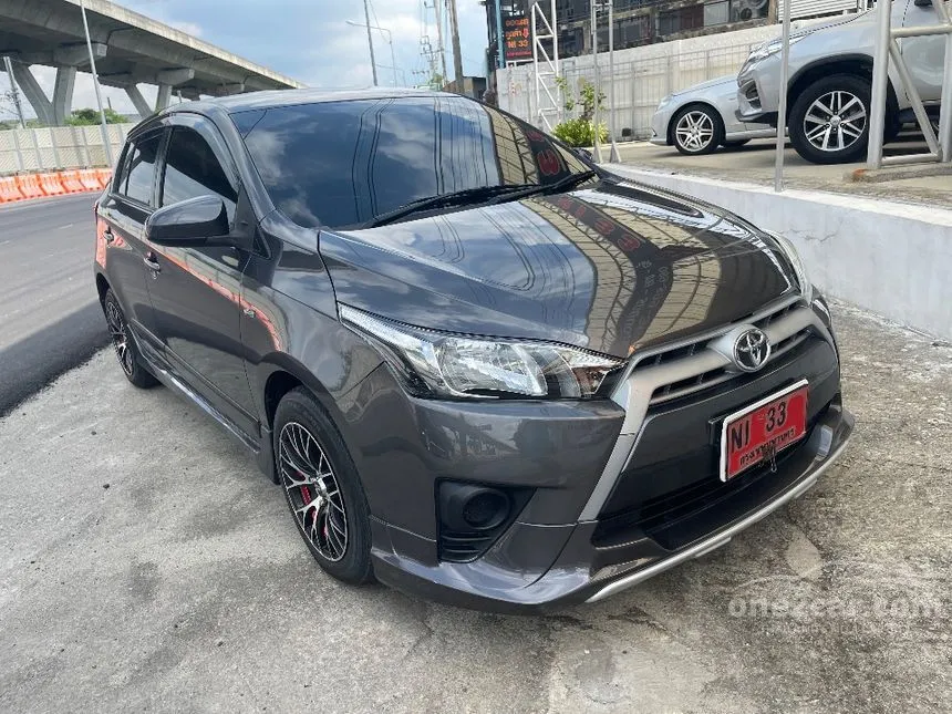 2015 Toyota YARIS E Hatchback