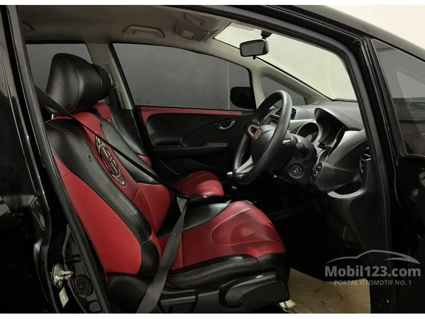 2013 Honda Jazz RS Hatchback